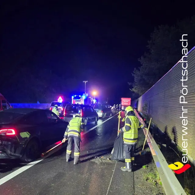 Der Fahrer verlor durch Aquaplaning die Kontrolle. | Foto: FF Pörtschach