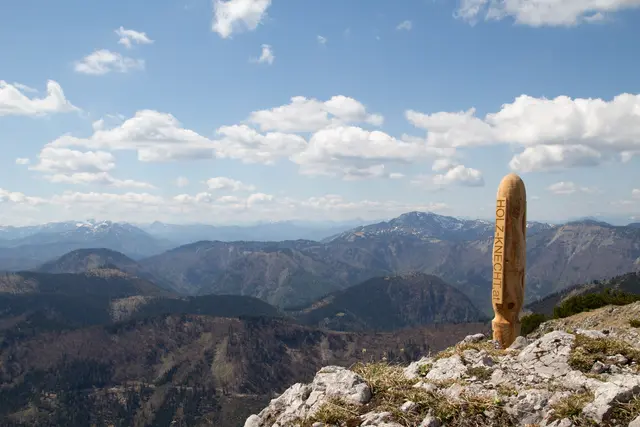 Unser Leser Markus Stöffelbauer aus St. Peter an der Au hat einen "Ötscher-Penis 2.0" im Zuge einer Wanderung gesichtet. | Foto: Markus Stöffelbauer