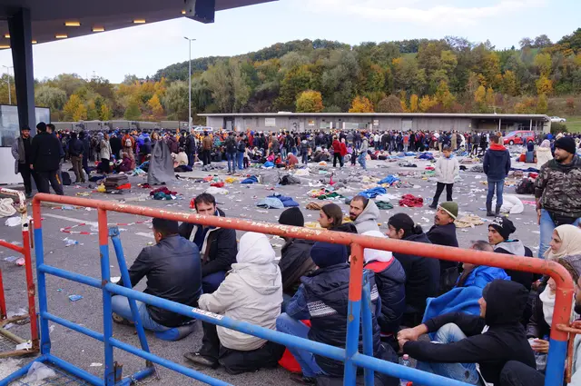 Aufnahme vom 23. Oktober 2015: Der Flüchtlingsanstrum an der Grenze in Spielfeld war enorm. Der gewöhnliche Alltag geriet außer Kontrolle. | Foto: Waltraud Fischer