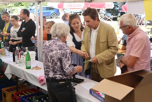 Auch Franz Meran und seine Frau schauten vorbei | Foto: Gerhard Langmann