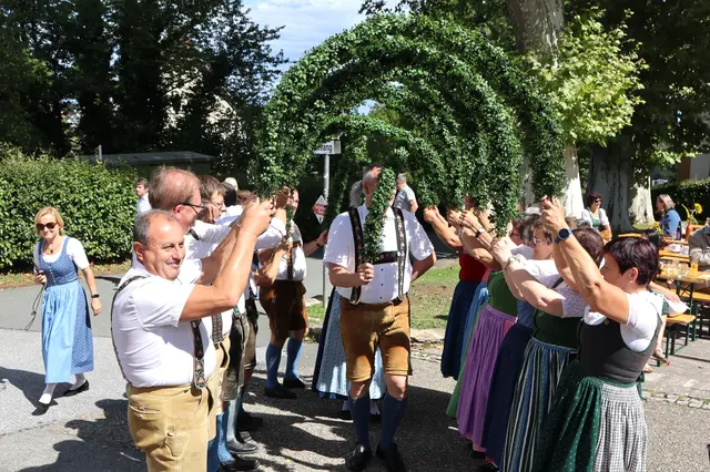 Die Volkstanzgruppe beim Reiftanz | Foto: Gerhard Langmann