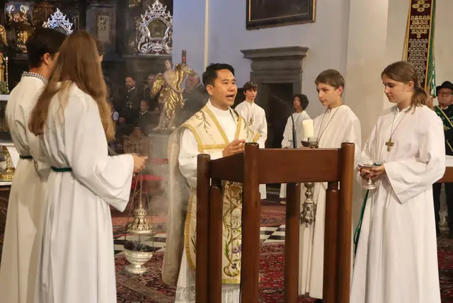 Kaplan Anton Ngujen leitete den Festgottesdienst | Foto: Gerhard Langmann