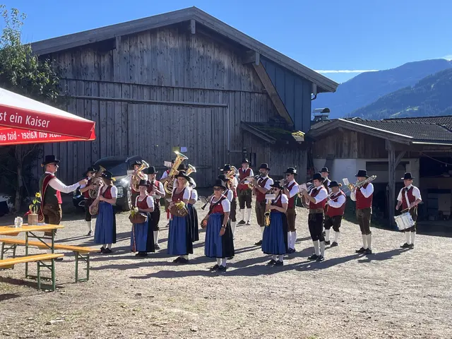 Die Trachtenmusikkapelle Viehhofen sorgte für musikalische Unterhaltung. | Foto: MeinBezirk