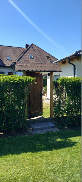 Tür zu den Nachbarn, als Zeichen des Friedens  | Foto: Renate &amp; Johann Haberl