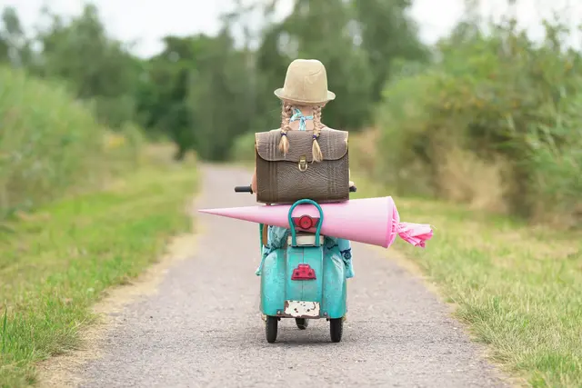 Vom Land gibt es Unterstützungen zum Schulstart. | Foto: stock.adobe/Jenny Sturm