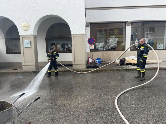 Ein verheerendes Hochwasser wütete im September 2024 in Scheibbs: Unzählige Freiwillige aus dem Bezirk halfen im Kampf gegen die Fluten mit. | Foto: Bezirksfeuerwehrkommando Scheibbs