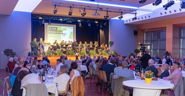 Zur Sportler- und Funktionärsehrung der Stadt Braunau sind alle Interessierten herzlich eingeladen. | Foto: HCH-Fotopress