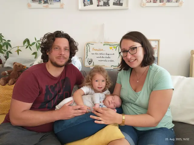 Familie Urani - Philipp und Anja mit Tochter Isabella und Sohn Fabio. | Foto: Marktgemeinde Lanzenkirchen