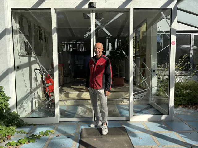 Johann Buxbaumer setzt mit seinem Unternehmen auf Qualität. In Kombination mit dem Metallbau können viele Wünsche erfüllt werden. | Foto: MeinBezirk/Robert Glinik
