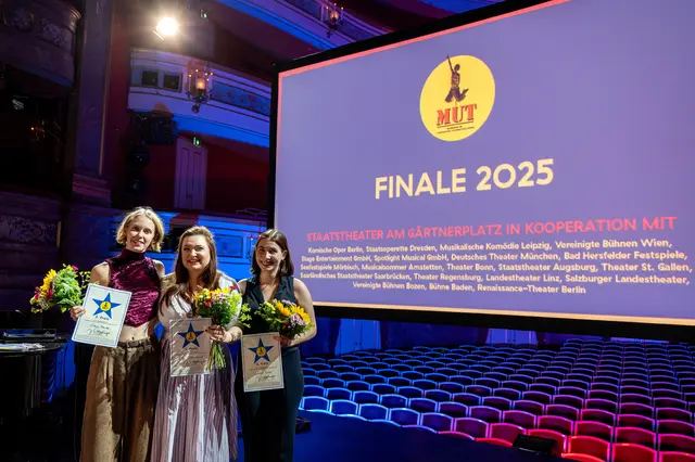 Die gebürtige Pölserin Lilly Rottensteiner freute sich über den ersten Preis beim Finale des diesjährigen MUT-Wettbewerbs für Musikalisches Unterhaltungstheater am Staatstheater am Gärtnerplatz in München. | Foto: Adrienne Meister