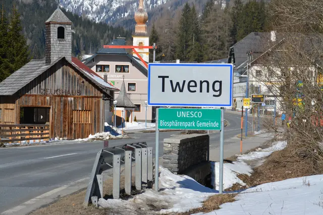 Ortseinfahrt zur Gemeinde Tweng (Symbol-/Archivfoto). | Foto: pjw