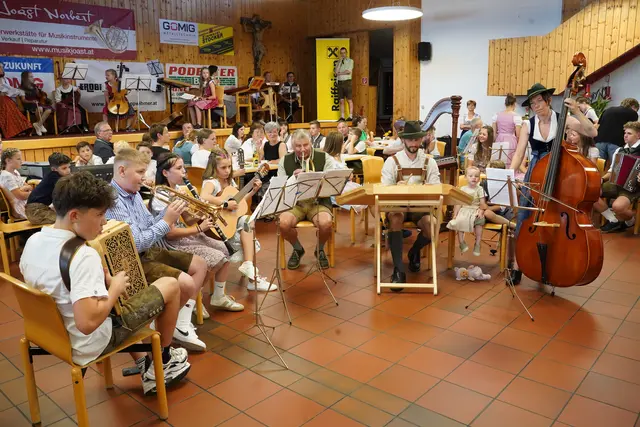 Foto: Tiroler Volkmusikverein, AG Osttirol