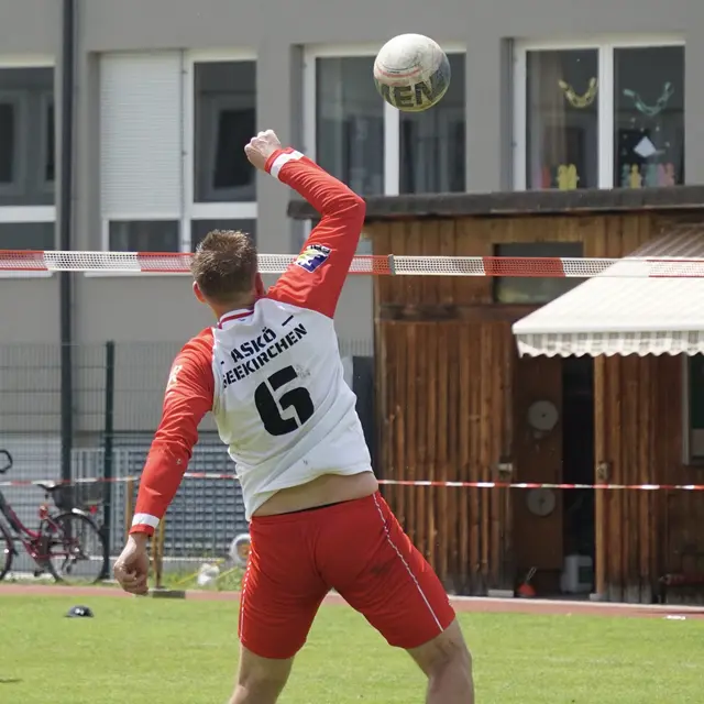Patrick Schiep im Angriff. | Foto: ASKÖ Seekirchen