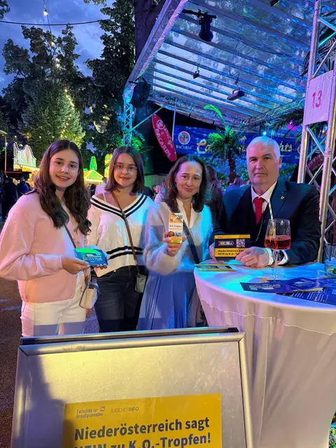 Am Infostand gegen K.O.-Tropfen | Foto: privat