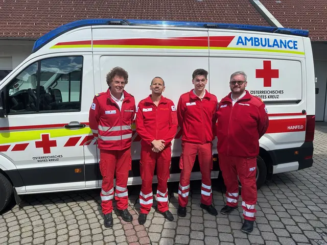 Bezirksstellenleiter Werner Wurzinger, die beiden Mitarbeiter Paul Lackner und Jakob Pichler sowie Bezirksstellengeschäftsführer Gerald Wöchtl (v.l.) | Foto: RKNÖ/Gerald Wöchtl