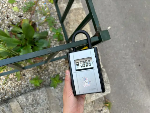 Die Schlüsselboxen sind etwa mit Zahlenschlössern versehen. So können Touristen ohne persönlichen Kontakt zum Mieter die Wohnungen beziehen. | Foto: Pia Rotter/MeinBezirk