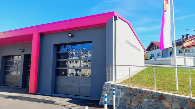 Im Lager werden wichtige Hilfsmaterialien untergebracht, die im Falle einer Katastrophe in Einsatz kommen.  | Foto: FF Natternbach