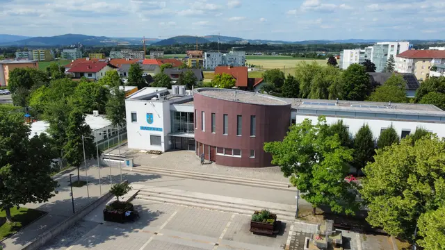"Dank des Engagements von Bürgermeister Kollingbaum ist es gelungen, wieder einen verlässlichen Postpartner direkt im Frunpark zu finden", freut sich die SPÖ Asten. | Foto: MeinBezirk MeineRegion Enns