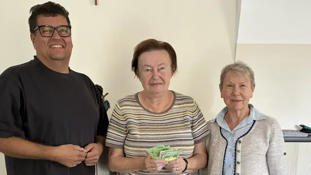 Von links: Roland Altreiter, Maria Birklbauer, Hermine Rothart. | Foto: Pfarre Freistadt