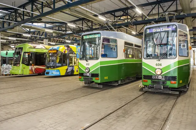 In Graz kam es zu einer Kollision zwischen einer Straßenbahn und einem Pkw.  | Foto: Foto Jörgler