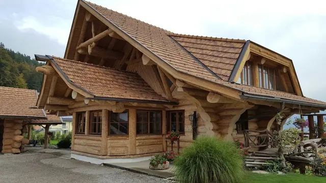 Das Blockhaus wurde mit viel Liebe zum Detail errichtet.  | Foto: Privat