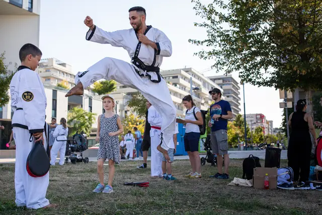 Im Elinor-Ostrom-Park findet das Sportfest Donaustadt statt. | Foto: Luiza Puiu