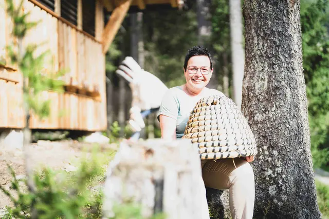 Rund um das Thema Bienen gibt es vieles zu berichten. | Foto: KLAR! Arlberg/Patrick Baetz