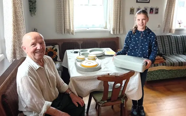 Klient Alois Pupeter mit Ferienpass-Kind Johanna Diesenreiter aus Lasberg | Foto: SMB Lasberg
