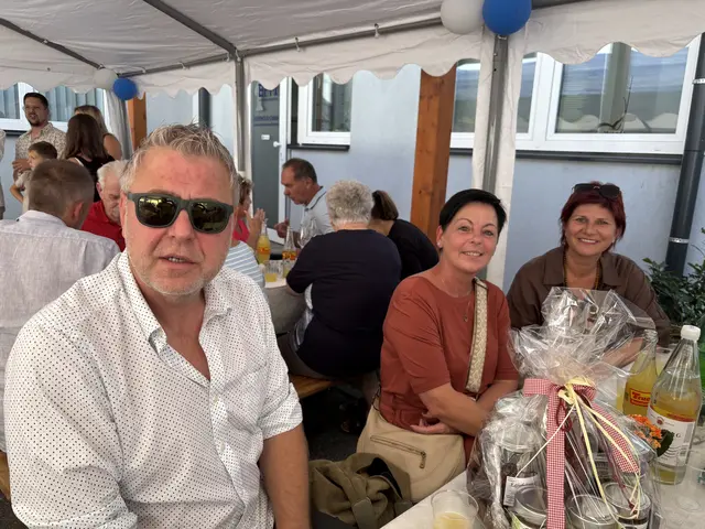 Christian "Dschi-Dschei" Hetzer, erstin Daxböck und Stadträtin Marion Pitschmann (LIM) | Foto: MeinBezirk/Gabriela Sommer