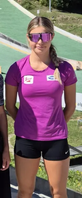 Nun freut sich Anna Brandner auf ihren ersten Einsatz im Alpencup in Vorarlberg. | Foto: Alexandra Brandner