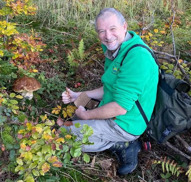 Michael Pucher sammelt bereits seit seiner Kindheit Pilze.  | Foto: Pucher