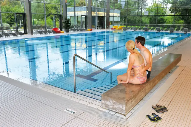 Nach der Sommerpause starten Hallenbad, Sauna und Frühschwimmen wieder. | Foto: Rudi Gigler