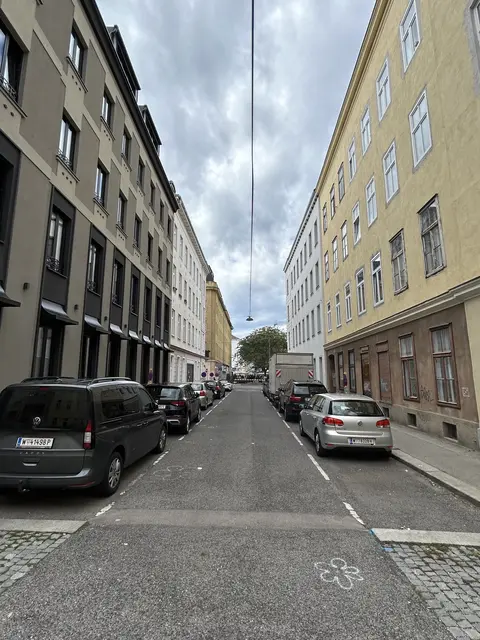 So sah die Reschgasse vor der Umgestaltung aus. | Foto: Mei Meidling