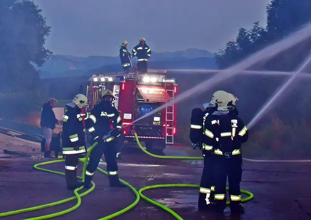 Wasser Marsch aus allen Rohren