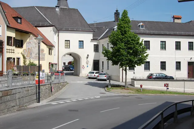 Am 8. Februar 2025 soll es in der Justizanstalt Suben zu einer schweren Körperverletzung mit einem Messer gekommen sein. | Foto: MeinBezirk