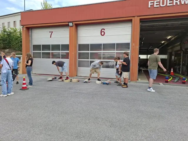 Auch das Schlauchbalancieren stand auf dem Programm. | Foto: FF Mürzzuschlag