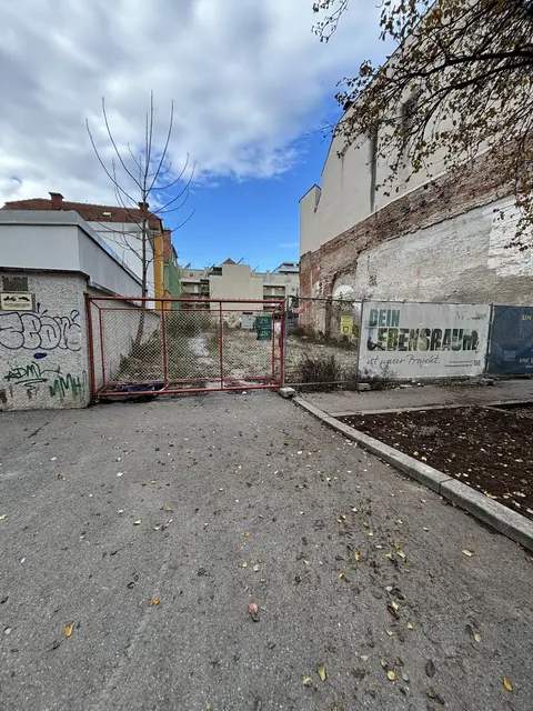 Anrainer wollen hier einen Park statt eines weiteren Neubaus und haben dafür bereits beträchtliche Spendenzusagen gesammelt.
 | Foto: MeinBezirk