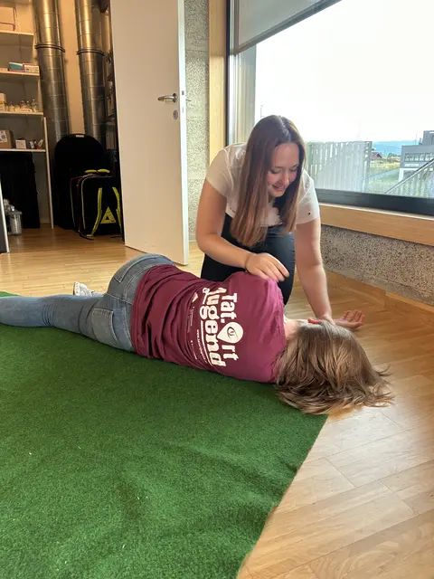 Der Erste-Hilfe-Kurs als Übung für den Ernstfall. | Foto: Landjugend Köstendorf
