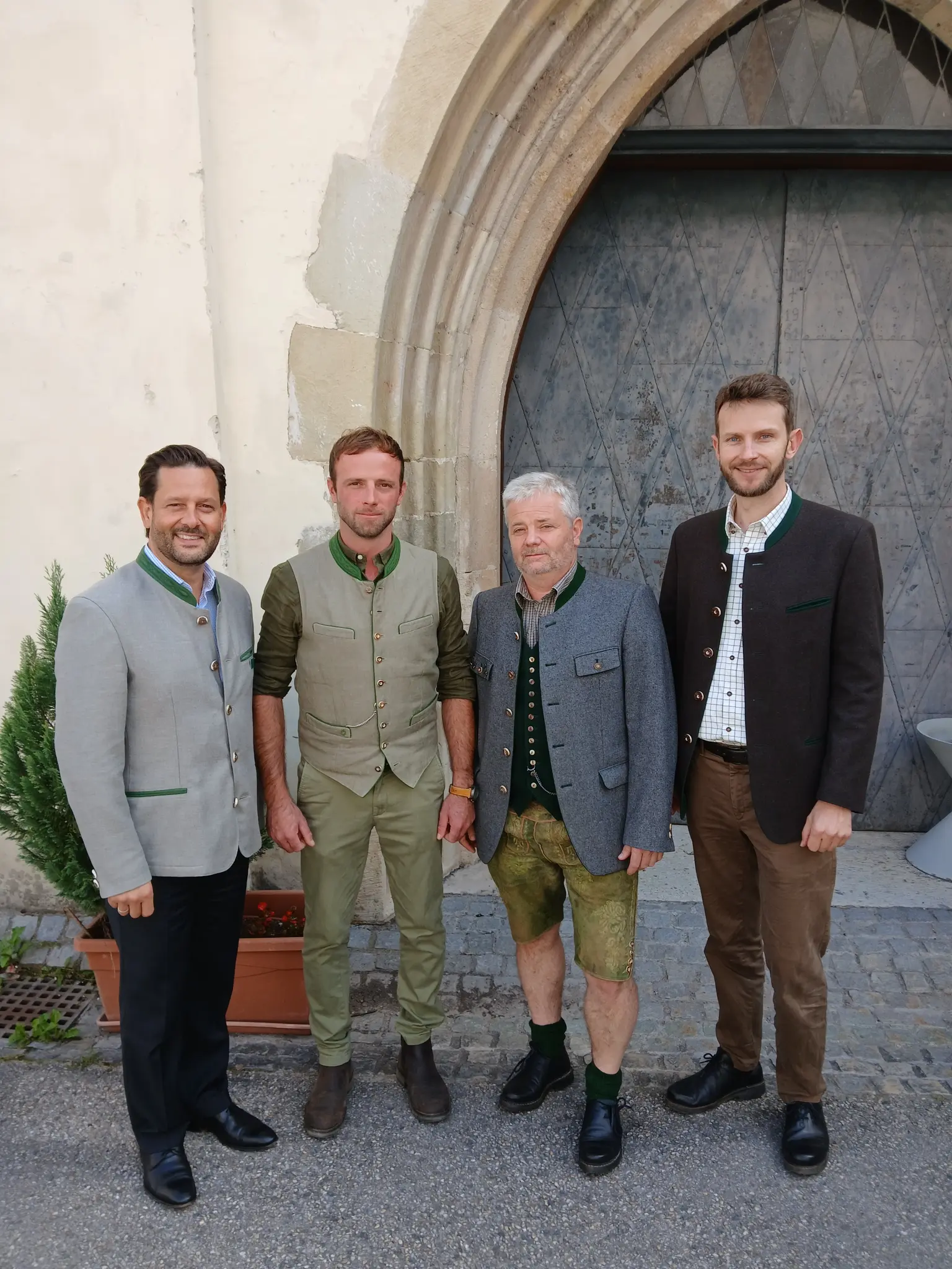 Generationenwechsel-bei-der-J-gerschaft-des-Bezirkes
