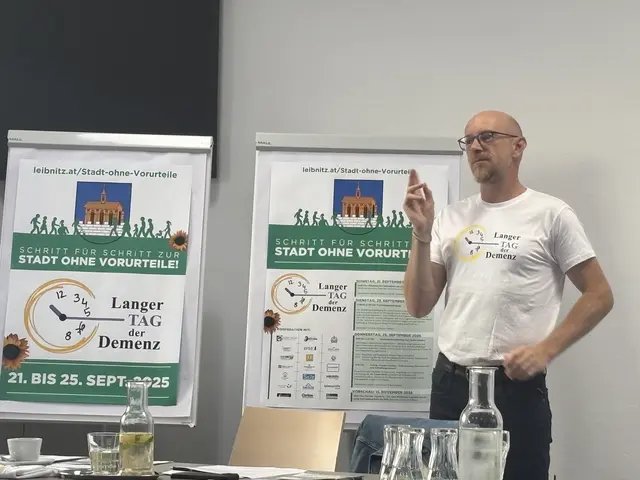 Robert Konrad freut sich über das umfassende Angebot zum Thema Demenz in Leibnitz und lädt alle Betroffenen und Interessierten ein, das Leibnitzer Angebot zu nutzen. | Foto: Waltraud Fischer