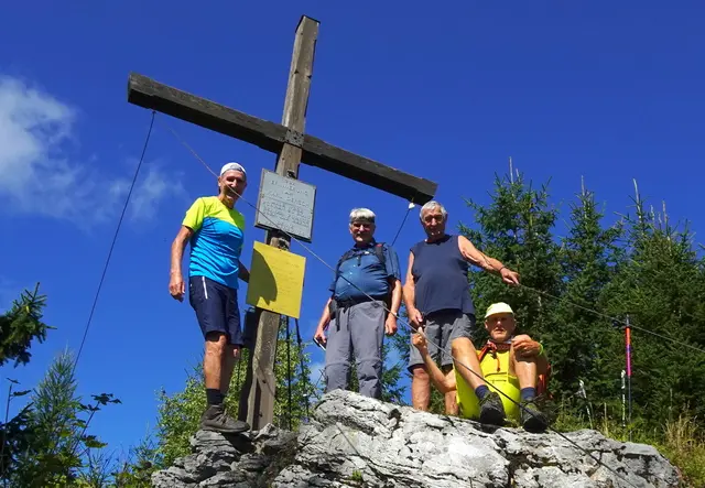 Der Schwarzenberg thront oberhalb von Türnitz.