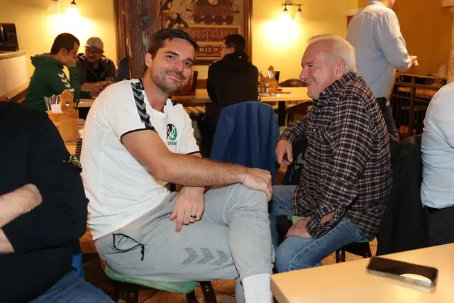 Kapitän Andreas Leitner ist ein gern gesehener Gast beim Fan-Stammtisch. | Foto: SVR/Schröckelsberger