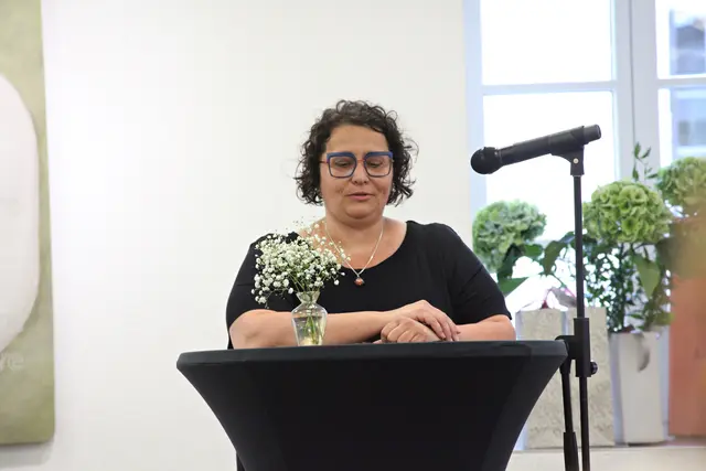 Mihaela Jahn begrüßte im Namen der Kulturverantwortlichen der Stadt Imst die Vernissagegäste.