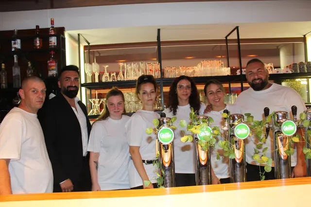 Lorenzo Müldür mit seinem Team. | Foto: MeinBezirk Perg/Köck