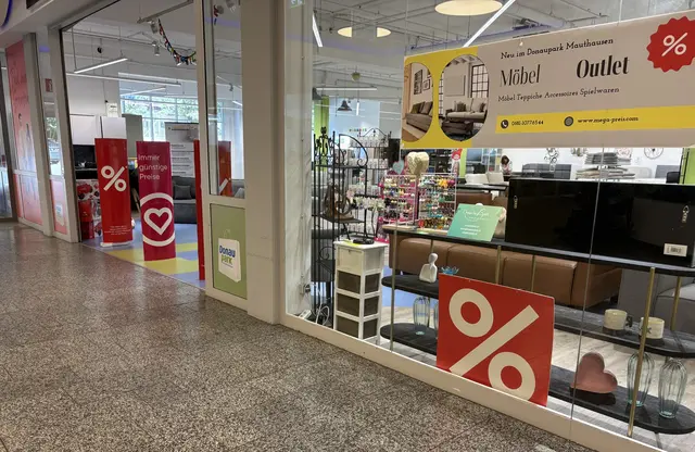 Am Standort des ehemaligen Spielzeuggeschäftes befindet sich nun das "Megapreis Outlet". | Foto: Meinbezirk Perg