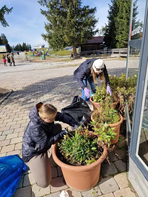 Die Jugendlichen vom Aufbauwerk der Jugend sind in vielen Bereichen einsetzbar. | Foto: Pirkner