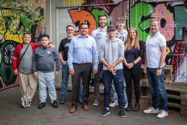 Jugend- und Freizeit-Stadtrat Dominik Ortmann und Trauns Bürgermeister Karl-Heinz Koll beim Jugendbeirat in Traun. | Foto: www.jochenlorenz.at