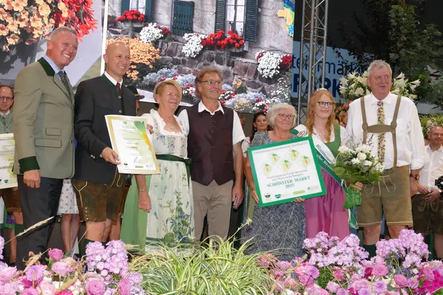 Die veranstaltende Marktgemeinde Vorau wurde mit 5 Floras ausgezeichnet  | Foto: Putz