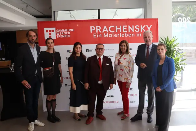 Bereit für die große Ausstellung: Florian Steininger, Barbara Steininger-Wetzlmair, Sonja Zsolnai-Kasztler, Werner Trenker, Brigitte Prachensky, Kalus Schneeberger (ÖVP) und Julia Schlager. | Foto: Kathrin Schauer