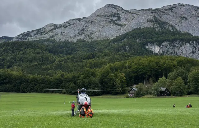 Beim Löscheinsatz in Grundlsee wurde ein Polizeihubschrauber eingesetzt. | Foto: LPD Steiermark